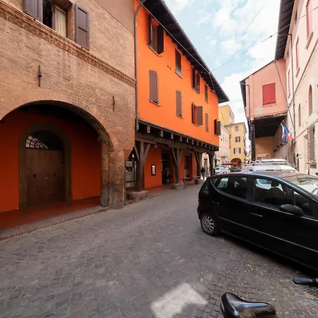 Design In The Heart Of Bolognas History 1 Μπολόνια